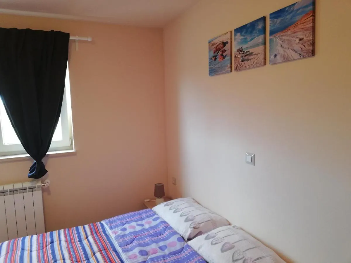 Apartment Apartman Nikola Ladrovici